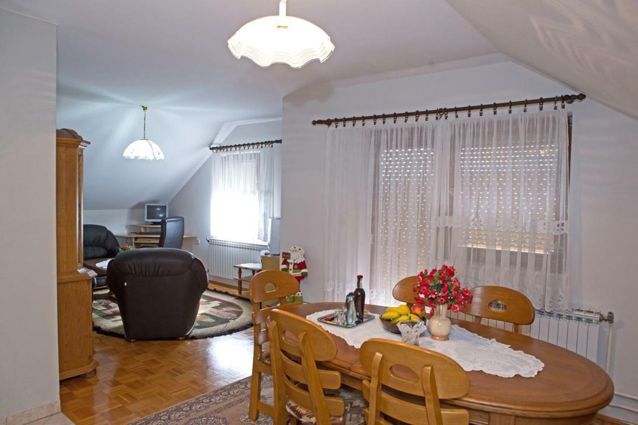 Apartmán Apartman Dubravcic Otočac Exteriér fotografie